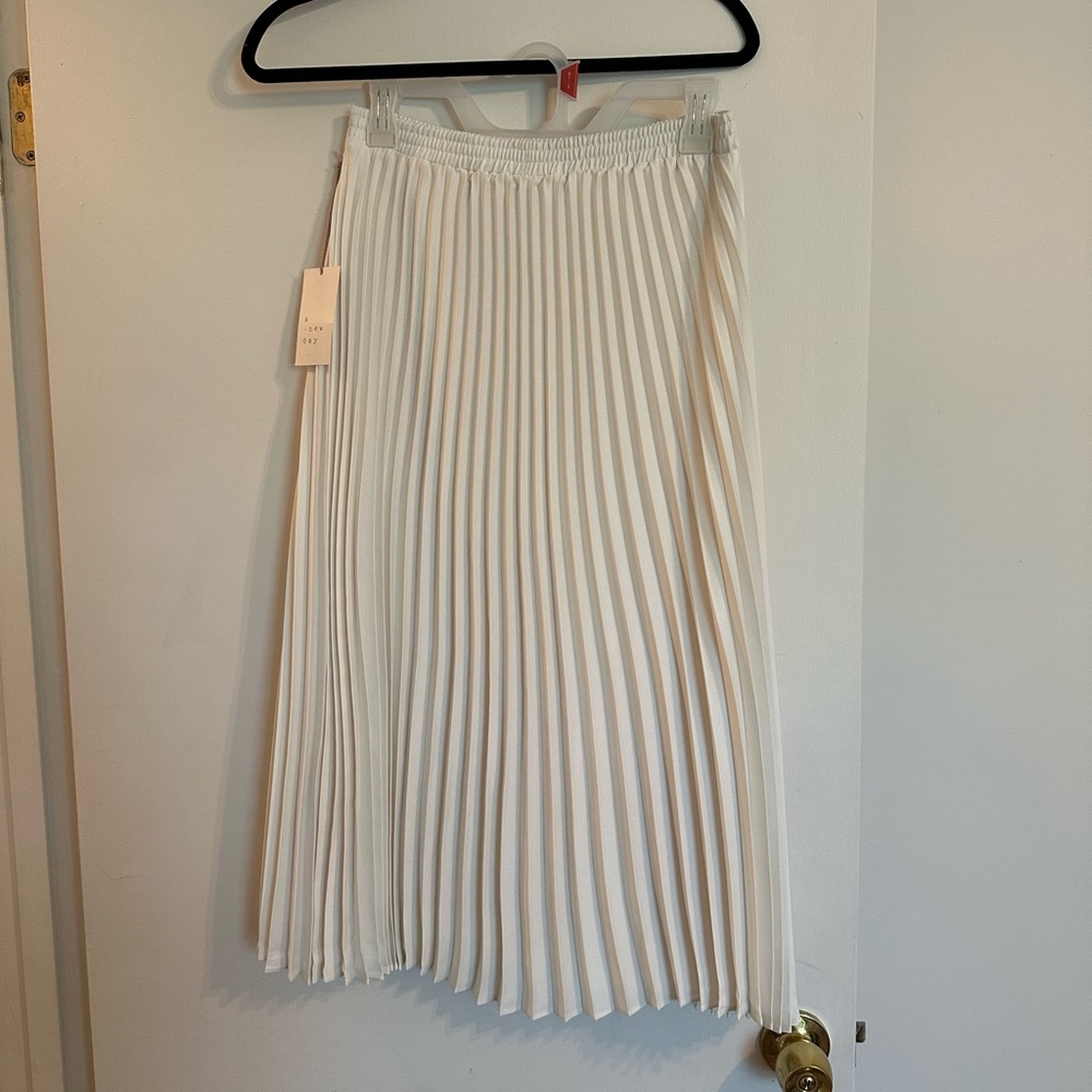 a new day White Pleated Midi Skirt